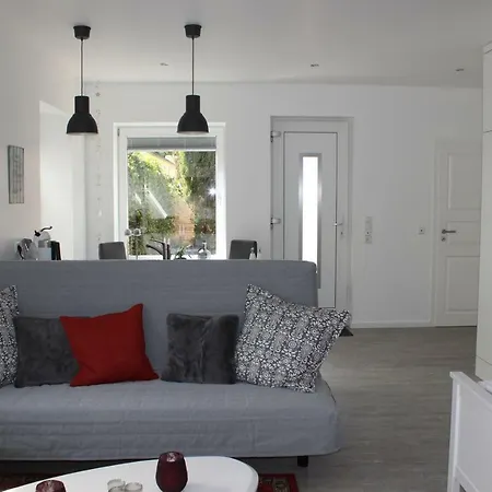 Das Kleine Stadtapartment Burg auf Fehmarn Esterno foto